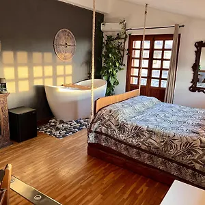  Bed & Breakfast Antico Casale Formica Italia